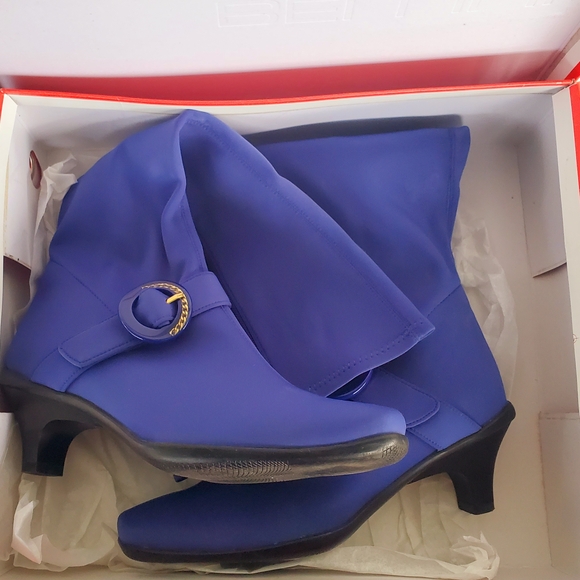 Vintage Bellini Midnit Blue Purple Heel Boots Buckle 8 Wake up stretch Moto Boot - Picture 2 of 9